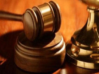 Karaca: "Dilekçe yazdıracak avukat bulamıyorum"