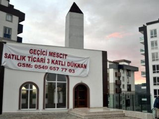 Parasını alamayınca mescidi satılığa çıkardı
