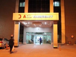 100 asker yemekten zehirlendi