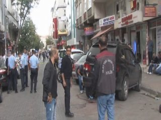 Dayı-yeğeni sokak ortasında vurdular