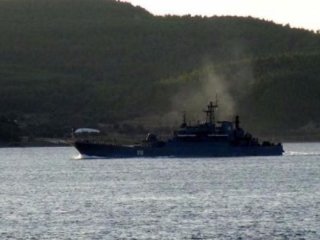 Rus savaş gemisi Ege'ye açıldı