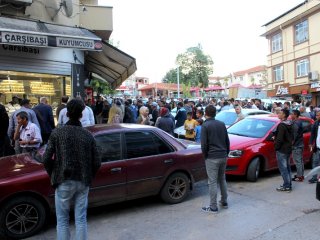 Döner bıçağıyla kuyumcuya daldı