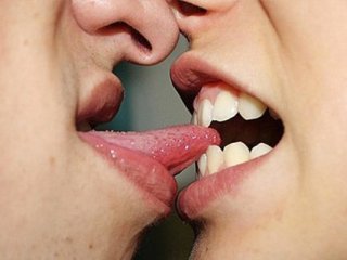 Kendisini öpen tacizcinin dilini kopardı!