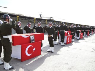 Türkiye şehitlerini uğurluyor