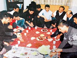 İşte FETÖ imamlarının aldığı maaşlar