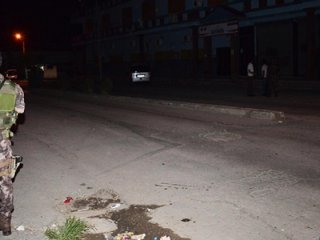 Adana'da polise bombalı saldırı!