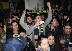 Fenerbahçe'ye coşkulu karşılama