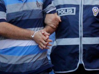 Dışişleri Bakanlığı'da 9 tutuklama