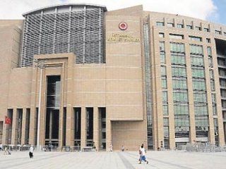 İstanbul Adalet Sarayı'nda FETÖ operasyonu