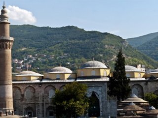 Camilerde bakıp ama göremediklerimiz