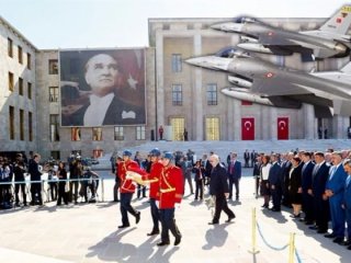 İki F-16 Meclis’i korudu!