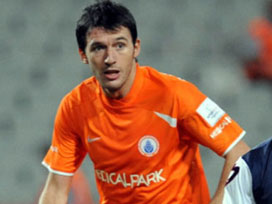 Şikeden ceza alan iki faal futbolcu