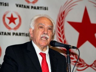 "Gitti FETÖ, geldi Perinçek"e eyvallah edemeyiz!