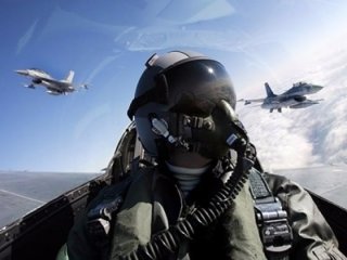 Parmağı olmayan aday FETÖ tezgahıyla pilot olmuş!