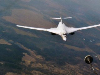 Fransız ve İspanyol jetleri Rus uçağını kovaladı