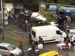 İstanbul'da beton mikseri dehşet saçtı! Ölü ve yaralılar var
