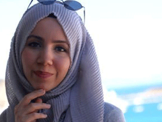 Tutuklu eski Zaman muhabiri Ayşenur Parıldak tacize uğramış