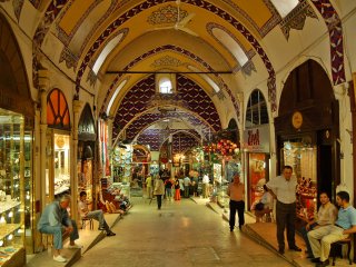 Kapalıçarşı'da 554 yılda bir ilk yaşanıyor!