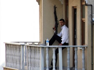 Kumkapı'daki banka soyguncusu serbest kaldı