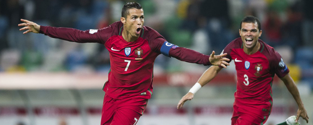 Ronaldo'nun yıllık geliri dudak uçuklattı!