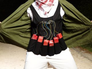 Ankara'da iki canlı bomba kendini havaya uçurdu