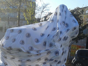 Kılıçdaroğlu'nu bekleyen 'Eşek' heykeli