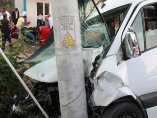 Düğün yolunda feci kaza: 15 yaralı