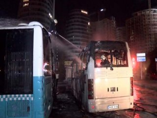 Yenibosna'da özel halk otobüsü kundaklandı