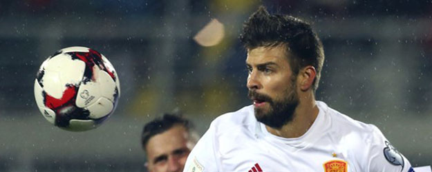 Pique'den şok hareket!
