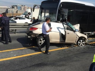 Sefaköy'de metrobüs kazası!