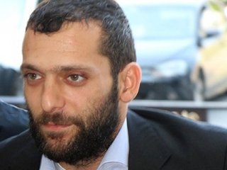 Özbizerdik polisin kulağını ısırmış!