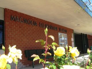 Los Angeles'ta üç FETÖ okulu kapatılabilir