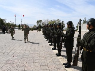 Hulusi Akar'dan sınırda jet teftiş!