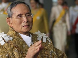 Tayland Kralı Bhumibol hayatını kaybetti