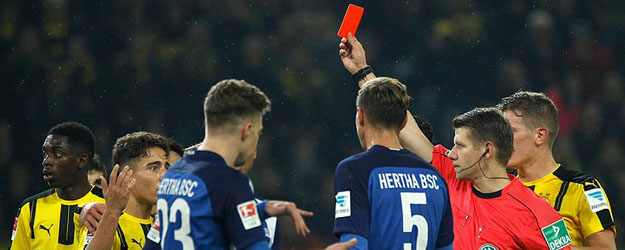Emre Mor, Hertha Berlin maçında kıızardı