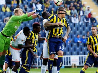 Fenerbahçe Kadıköy'de kayıp!