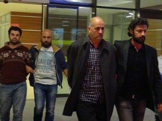 Firari FETÖ'cüler tır dorsesinde yakalandı