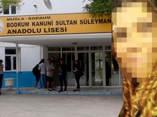 Müdür yardımcısından İstiklal Marşı'na saygısızlık!