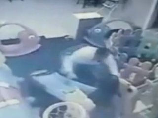 El kadar çocuğu bakın neden dövmüş