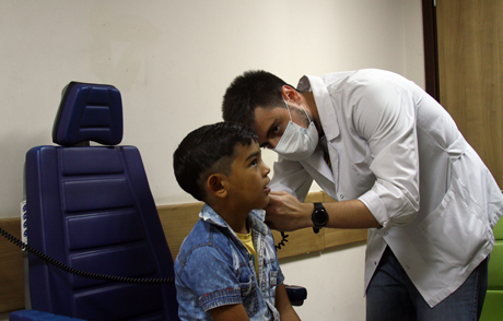 Çoçuğun kulağından çıktı! Tam 14 tane