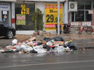 Diyarbakır sokakları çöplüğe döndü