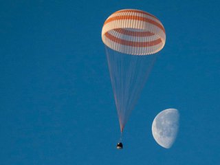 Soyuz kapsülü Dünya'ya geri döndü