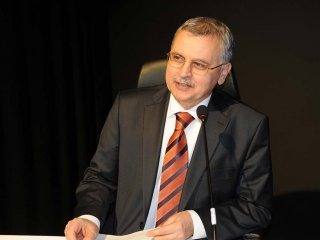 Ahmet Akgündüz’den Ak Partili vekile Şia ajanı suçlaması