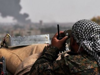 ABD, YPG'ye silah verme kararını askıya aldı