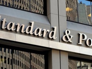 S&P'dan sürpriz karar!