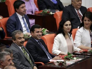 Tutuklanan HDP'li vekiller maaş alacak mı?