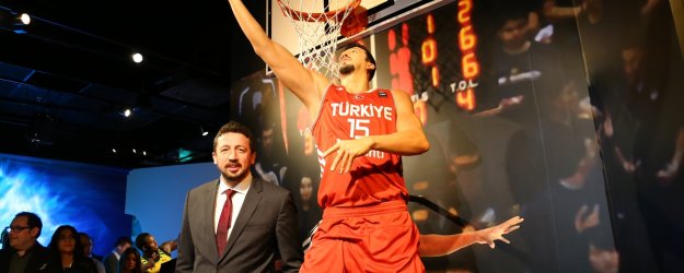 Hidayet Türkoğlu'nun balmumu heykeli yapıldı