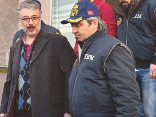 Sınırda gözümüzü hainler kör etmişler