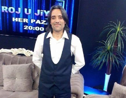 Yerel sanatçı otomobilinde öldürüldü