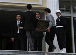 Başbakan'a çeyiz sandığı